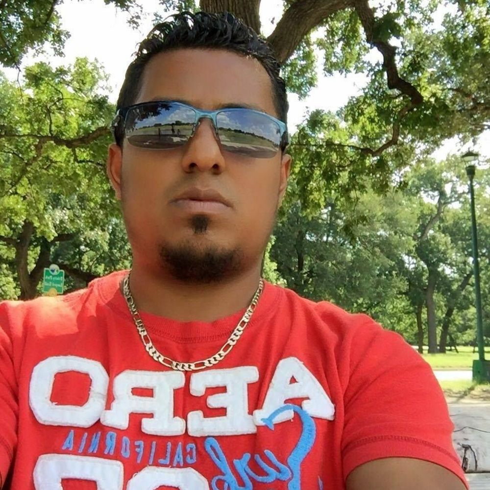 Meet your Posher, Luis